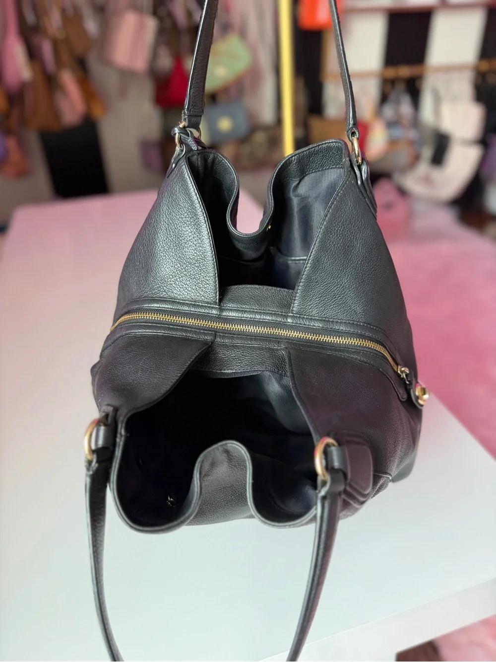 Coach Black Pebbled Leather Hobo Tote Shoulder Bag Gold Turnlock purse
